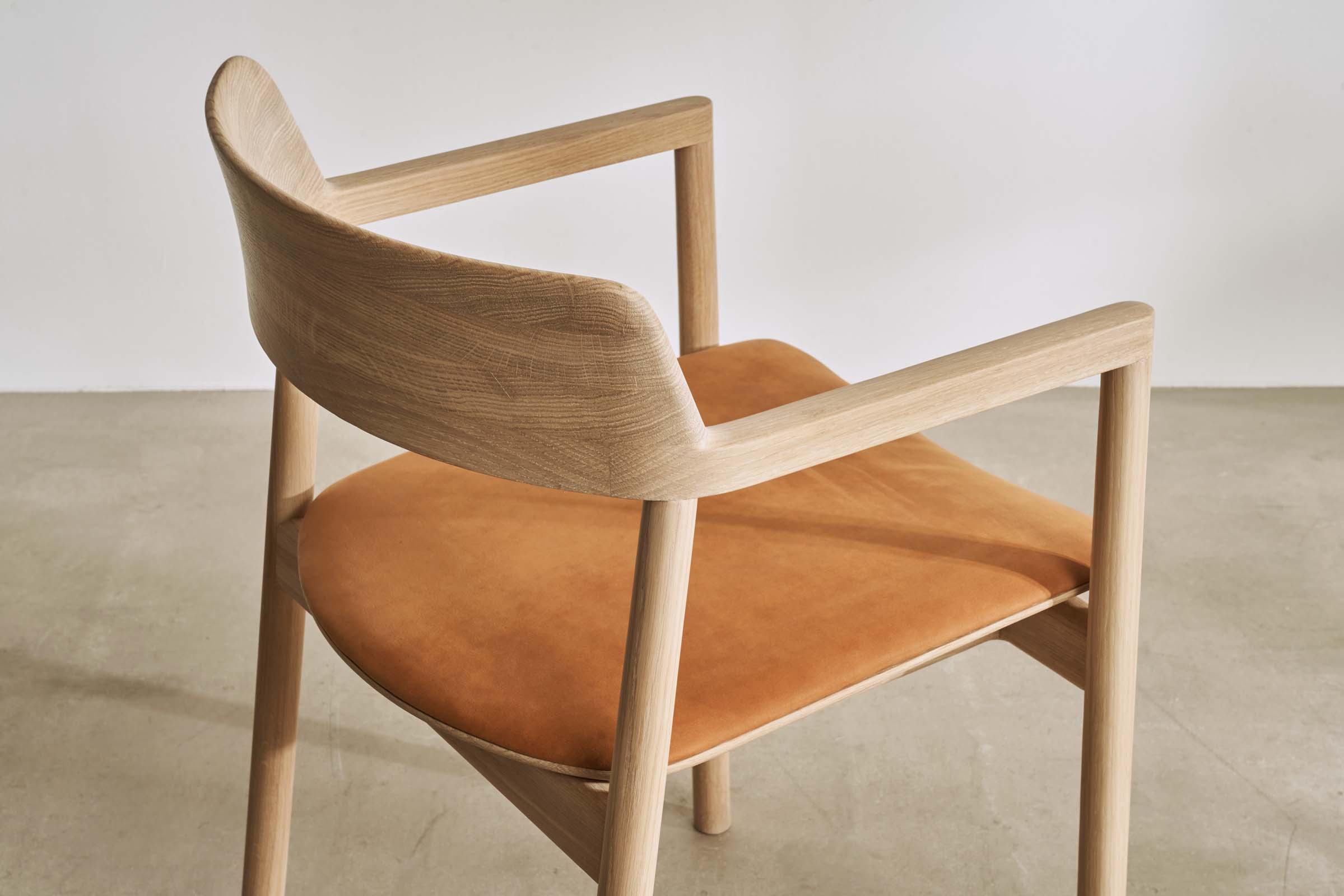 Benchmark_OVO_Armchair_Upholstered_WO_0329.jpg