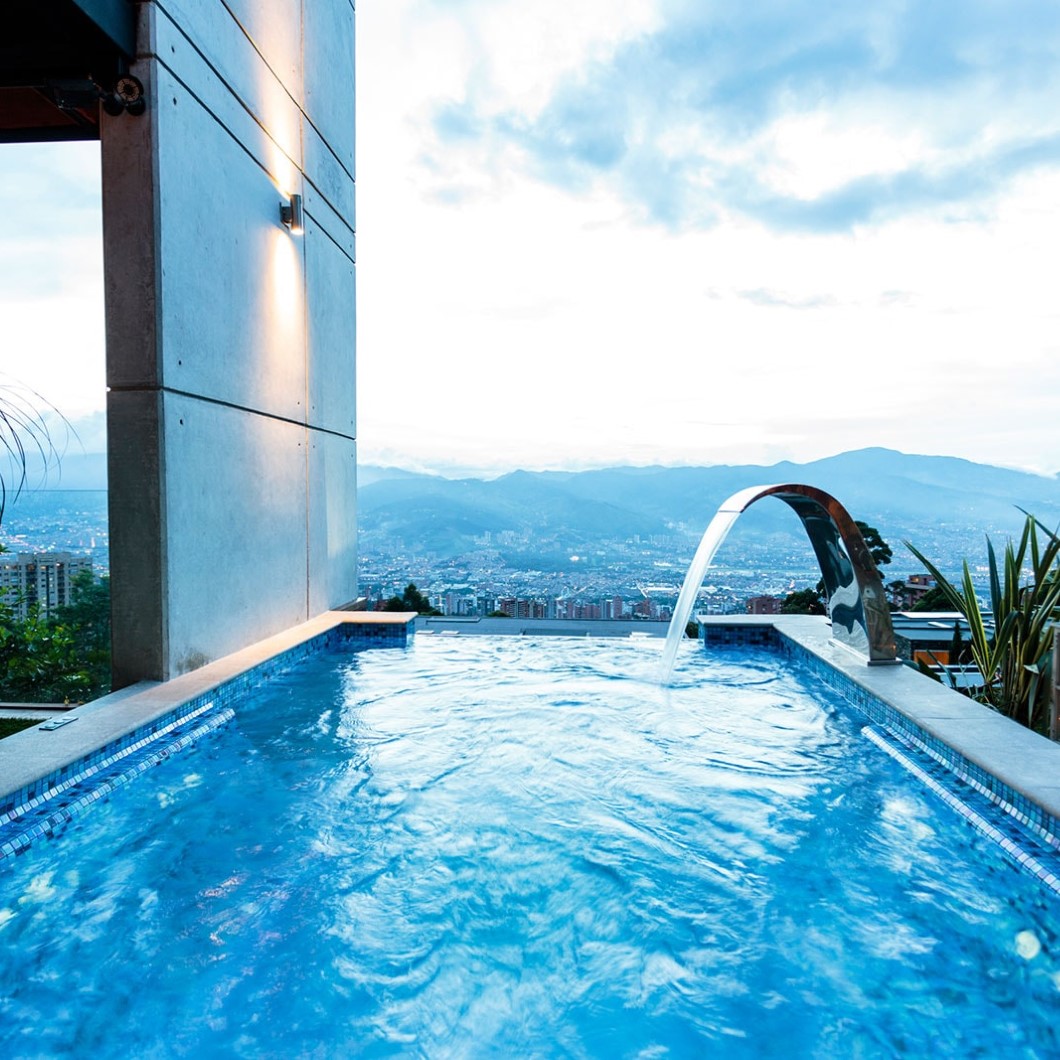 Delphinus-FOSFO-Mosaic-POOL-Ezarri-3.jpg