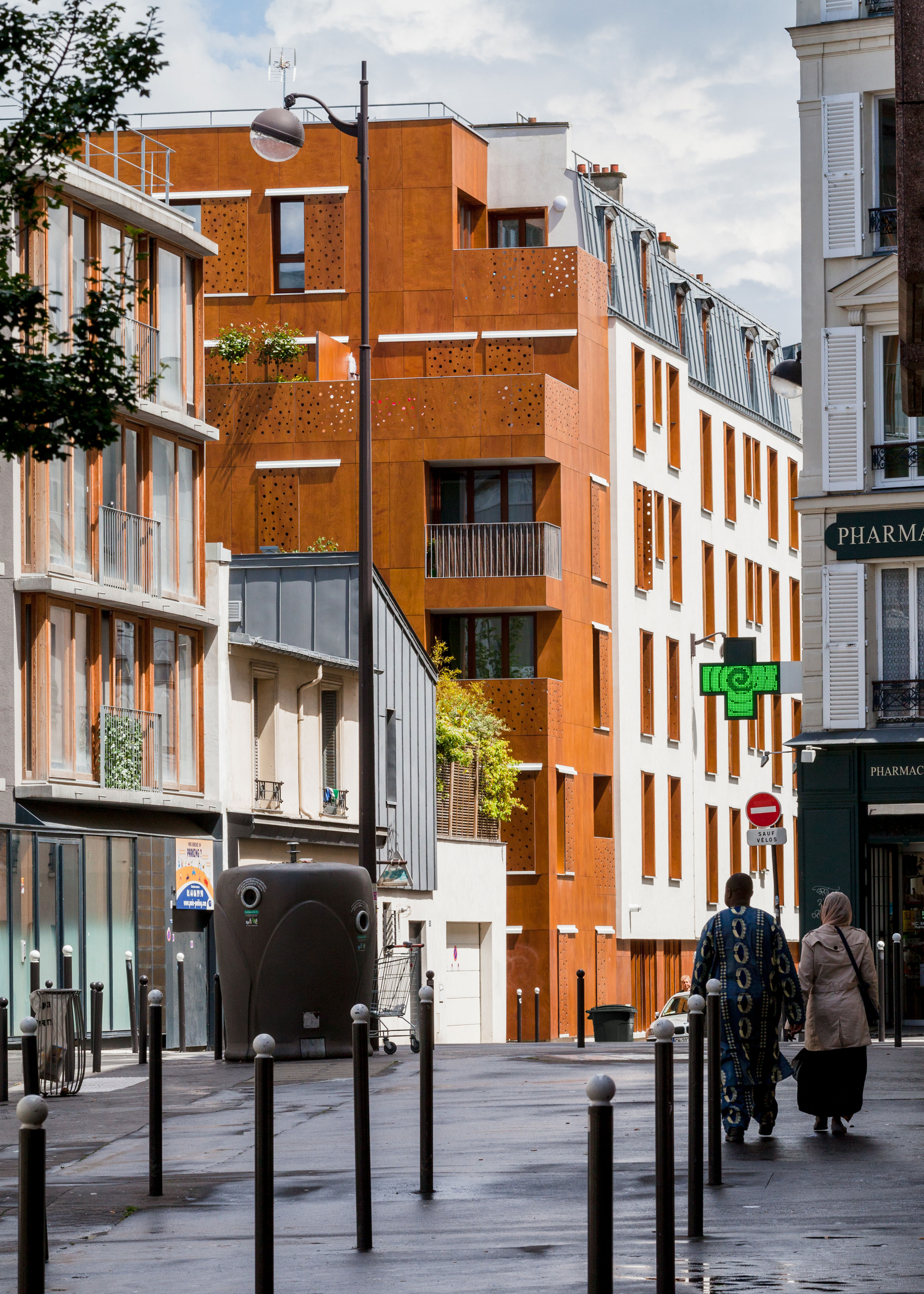 ResidencesInRueDesOrteaux-Bob361Architectes-Paris-France-2018-Parklex-Facade-Copper-01.jpg