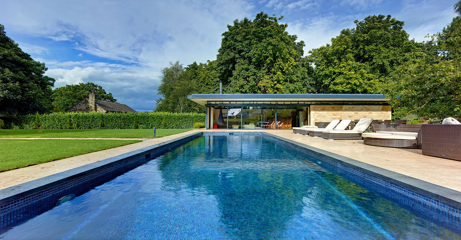 Lava-METAL-Mosaic-POOL-Ezarri-3.jpg