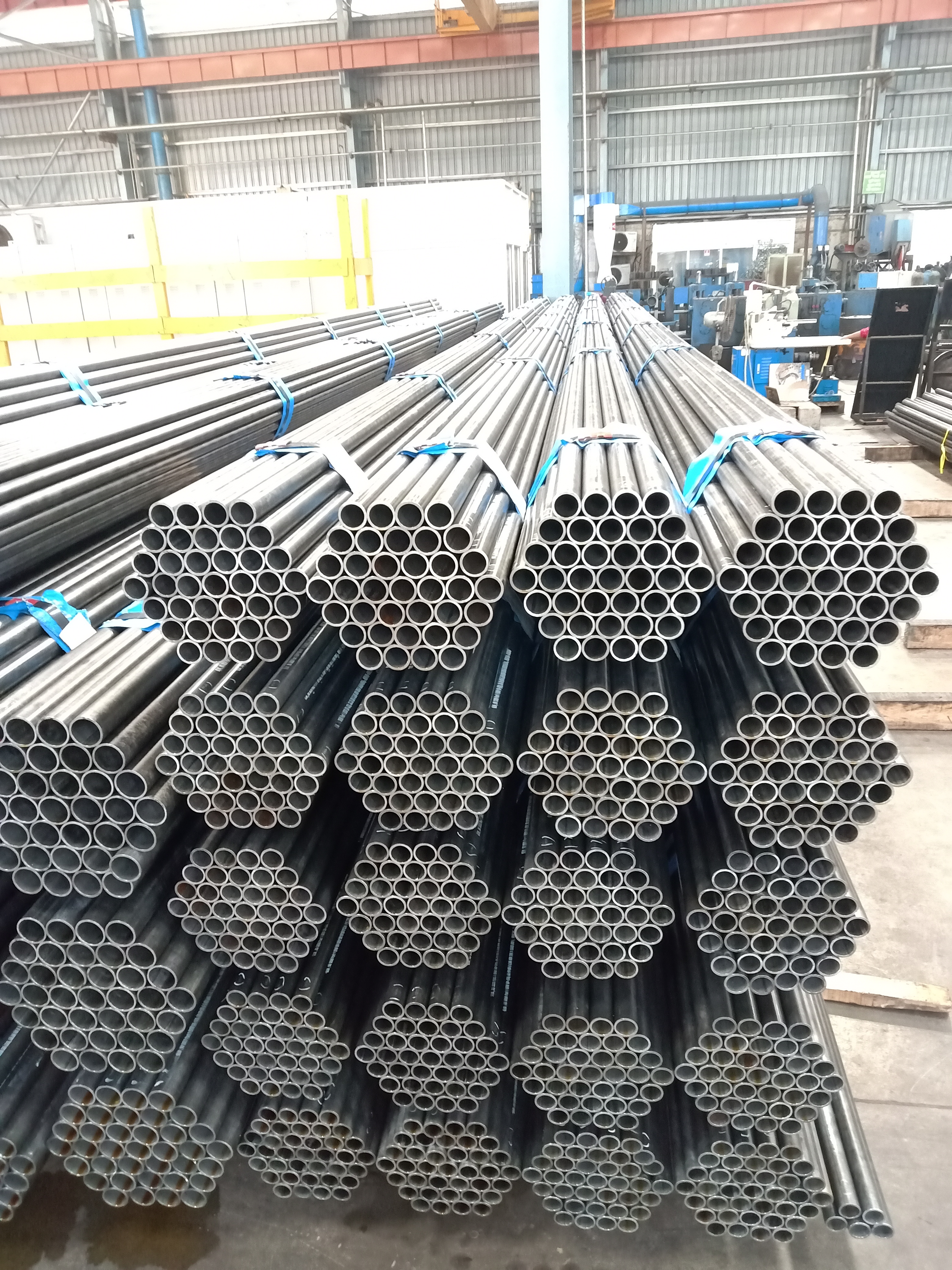ERW Offline Annealing Steel Pipes.jpg