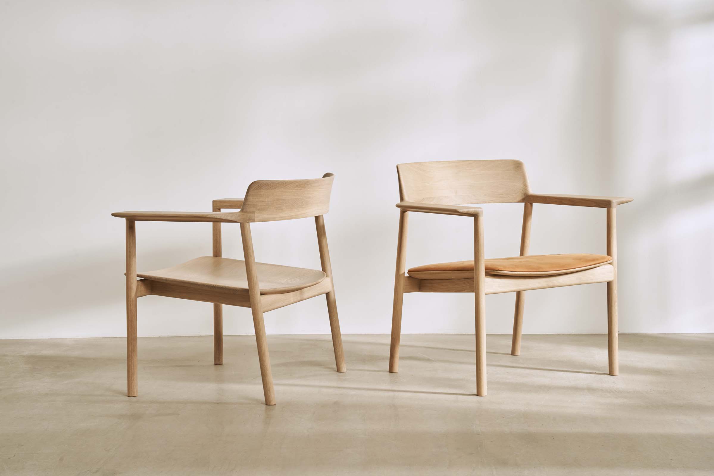 Benchmark_OVO_Lounge_Chair_Group_WO_0406.jpg