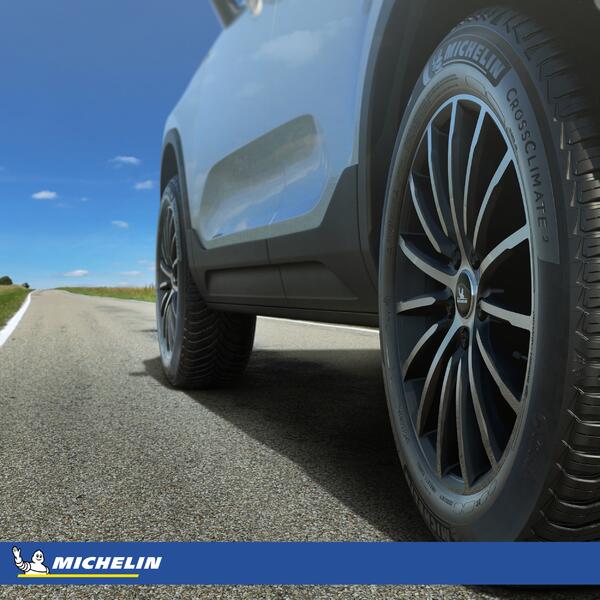 4w-461_tire_michelin_crossclimate-2_en_product-in-context-1_signature_square.jpg