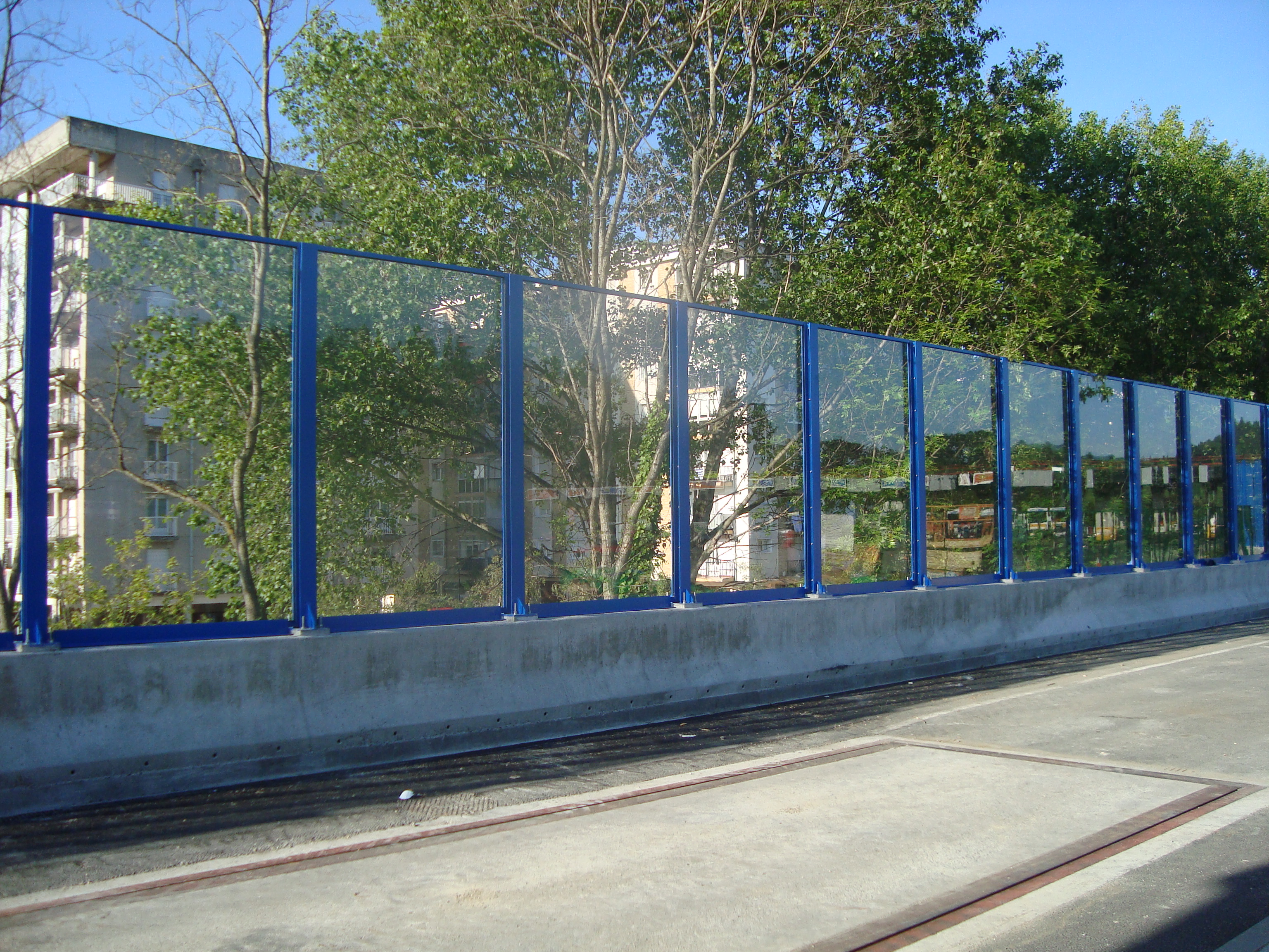 NUDEC®PMMA - Plastic sheets - Noise barriers - 7.JPG