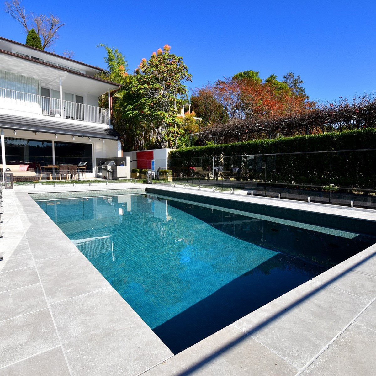 Bali-Stone-Zen-Mosaic-POOL-Ezarri-2.jpg
